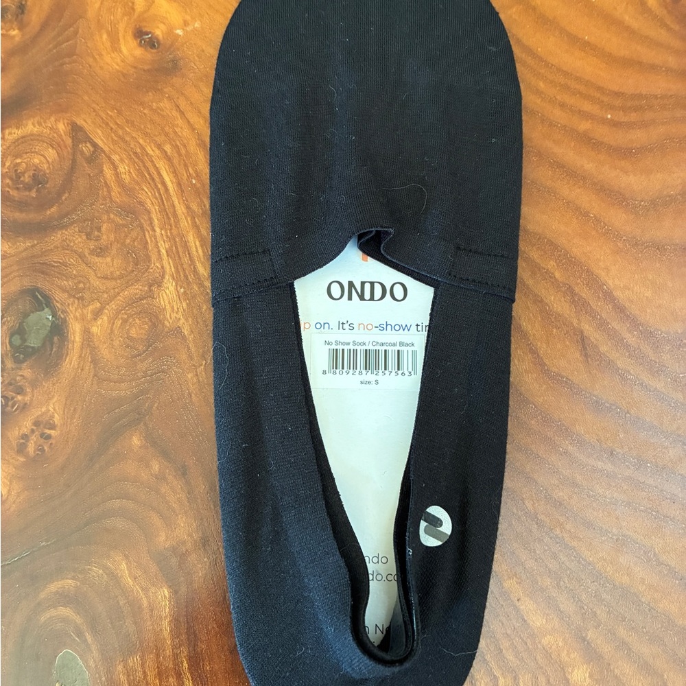 ONDO Black No-Show Socks small